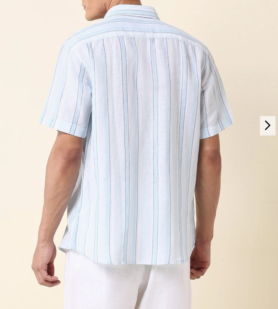 NA Vertical Striped Tailored Fit Shirt
